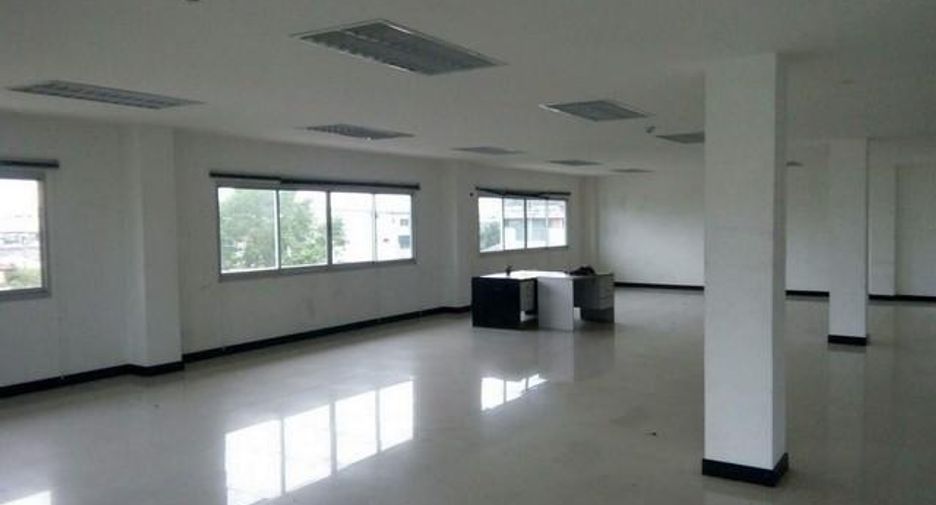 For rent and for sale office in Phra Khanong, Bangkok