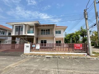 For sale 3 bedrooms house in Bang Khun Thian, Bangkok