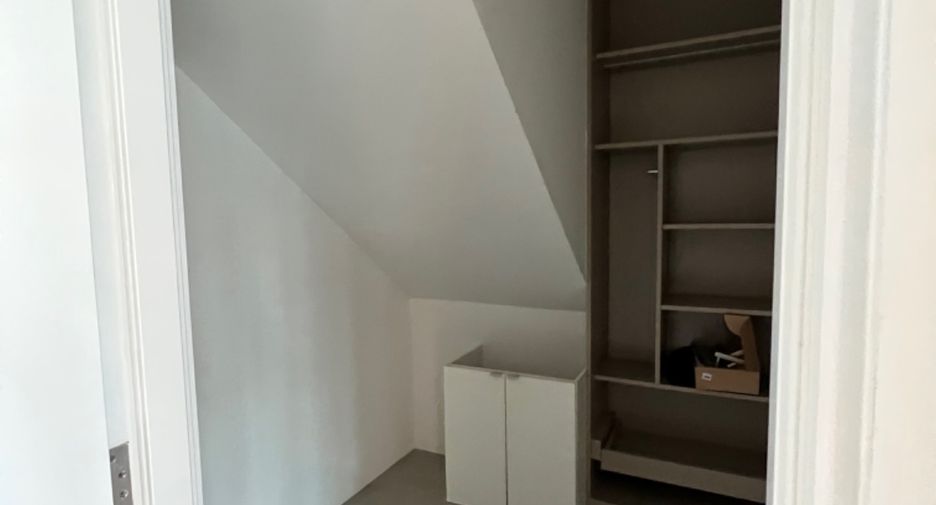 À louer et à vendre 2 chambres condo à Watthana, Bangkok