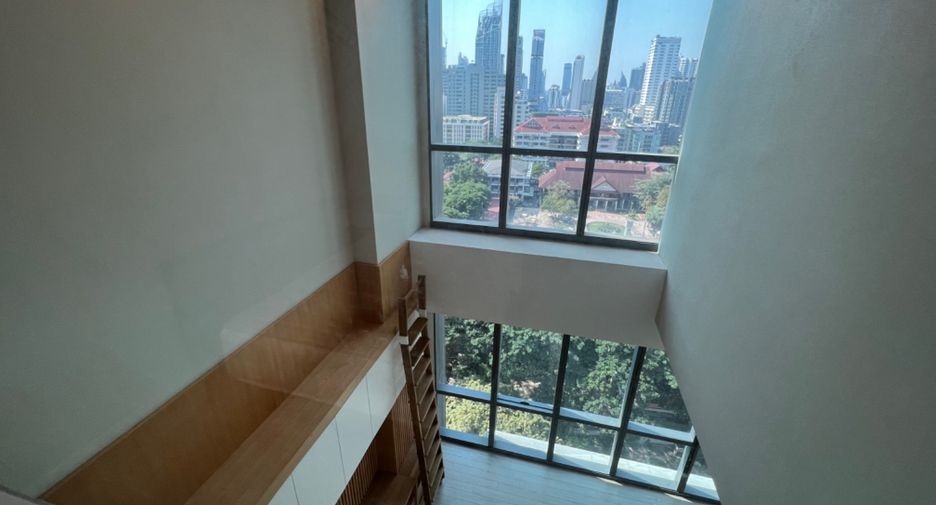 À louer et à vendre 2 chambres condo à Watthana, Bangkok