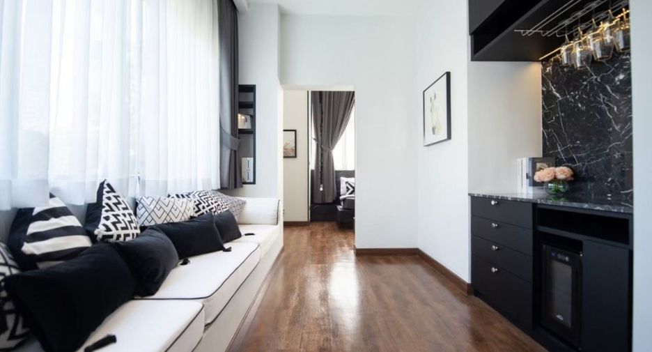 For rent 5 bedrooms villa in Mueang Chiang Mai, Chiang Mai