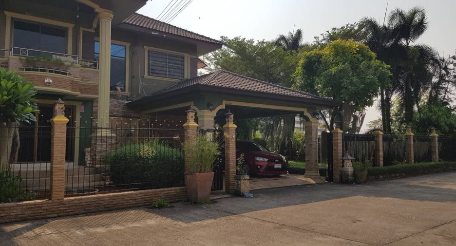 For sale 4 bed house in Mueang Uttaradit, Uttaradit