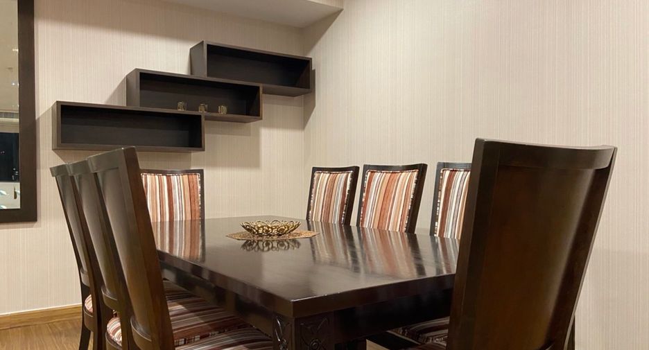 For rent 3 bedrooms condo in Watthana, Bangkok