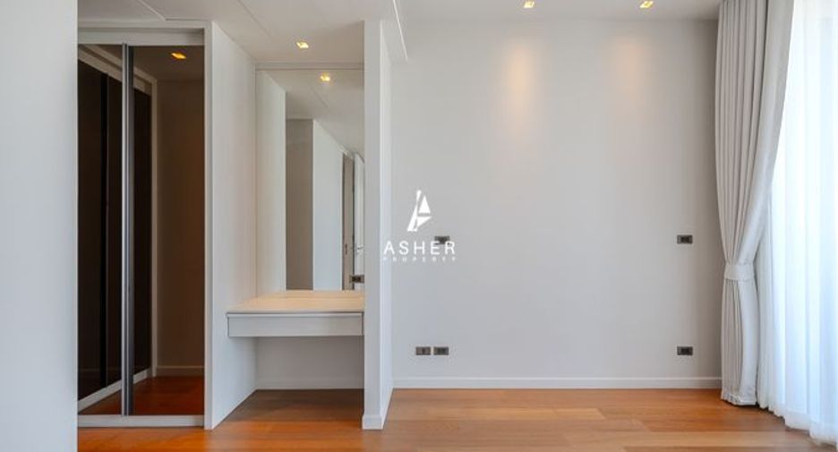 Condo en alquiler y en venta de 3 habitaciones en Bang Kho Laem, Bangkok