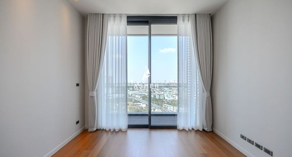 Condo en alquiler y en venta de 3 habitaciones en Bang Kho Laem, Bangkok