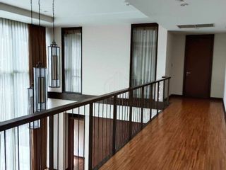 For rent 5 bedrooms condo in Watthana, Bangkok