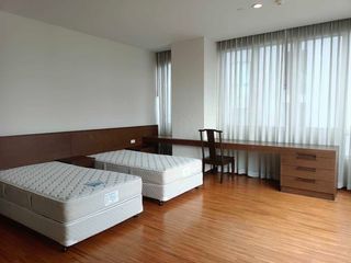 For rent 5 bedrooms condo in Watthana, Bangkok
