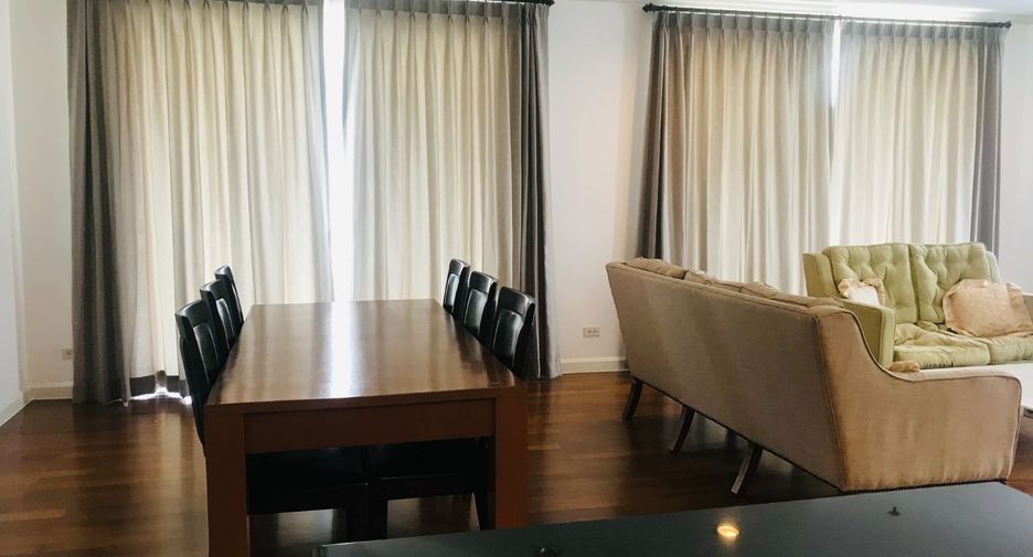 For rent 3 bedrooms apartment in Sathon, Bangkok