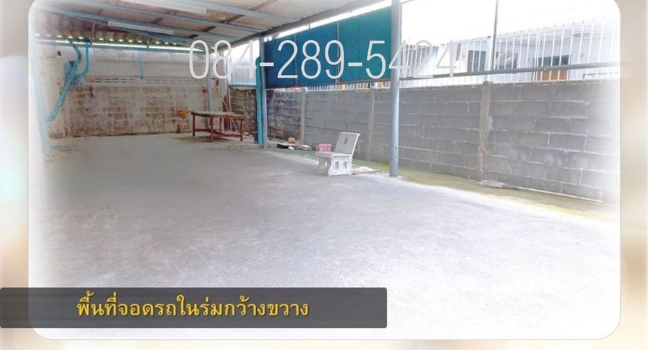 For sale 3 bed house in Wang Thonglang, Bangkok