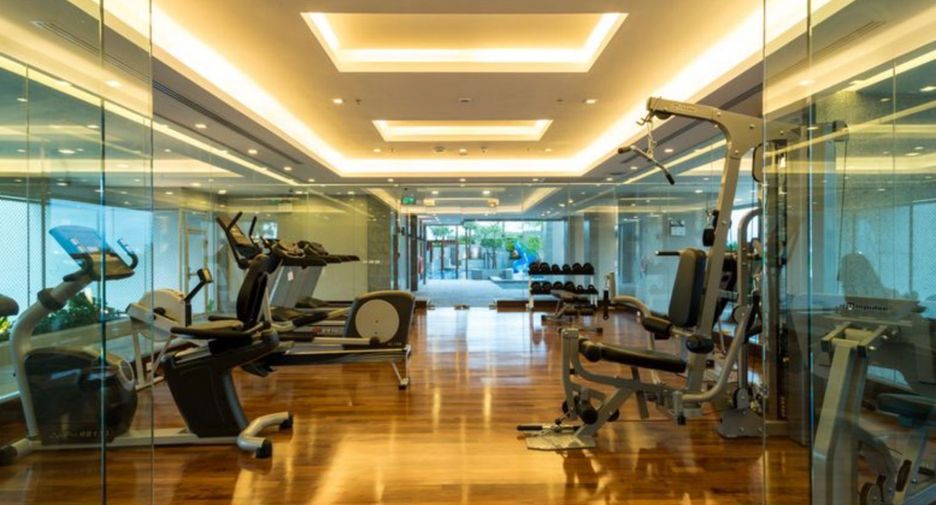 For rent 3 bedrooms condo in Khlong Toei, Bangkok