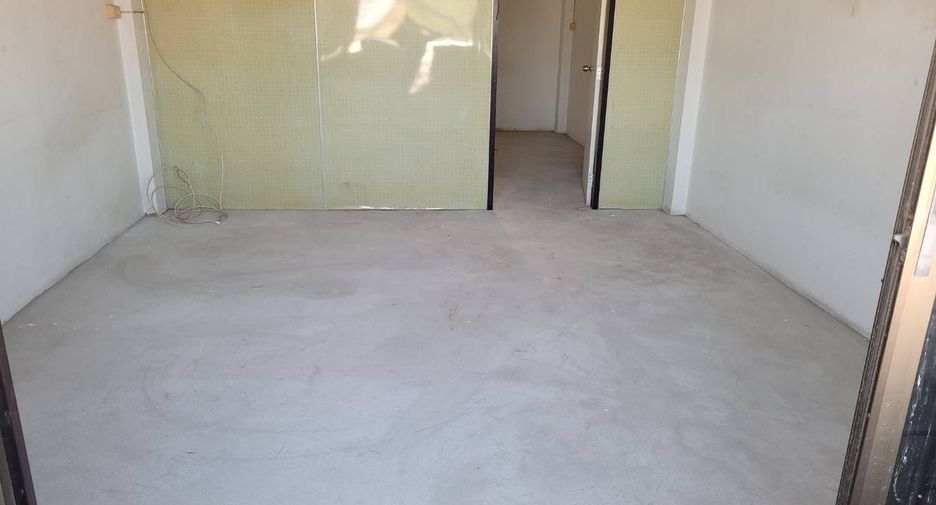 For sale 3 ベッドルーム retail Space in Tha Takiap, Chachoengsao