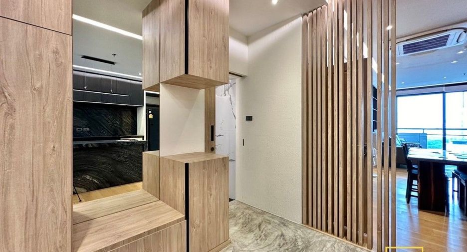 For rent 2 bedrooms condo in Bang Rak, Bangkok