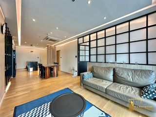 For rent 2 bedrooms condo in Bang Rak, Bangkok