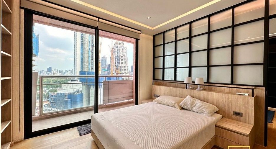 For rent 2 bedrooms condo in Bang Rak, Bangkok