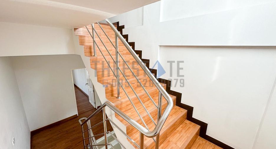 For rent and for sale 2 bedrooms retail Space in Mueang Chiang Mai, Chiang Mai