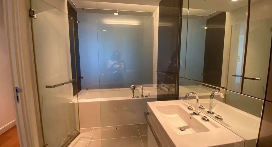 Wohnung zur Miete und zum Kauf mit 2 Zimmer in Pathum Wan, Bangkok