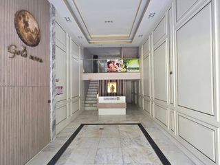 For rent そして for sale retail Space in Watthana, Bangkok