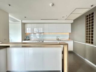 For sale 4 bedrooms condo in Sathon, Bangkok