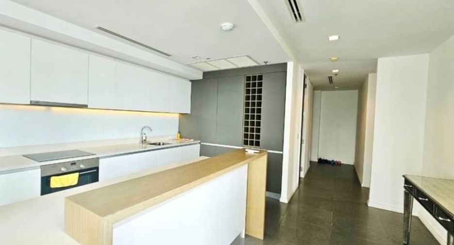 Wohnung zum Kauf mit 4 Zimmer in Sathon, Bangkok