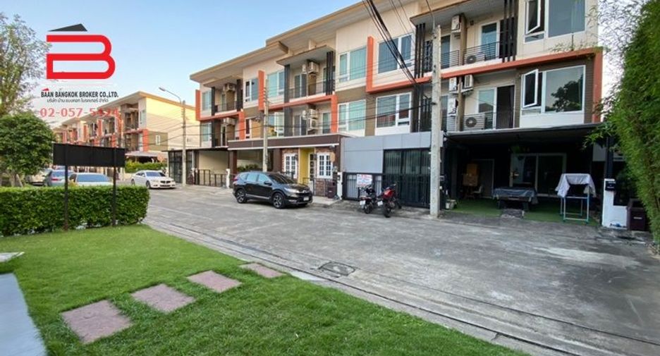 For sale 8 Beds townhouse in Bueng Kum, Bangkok
