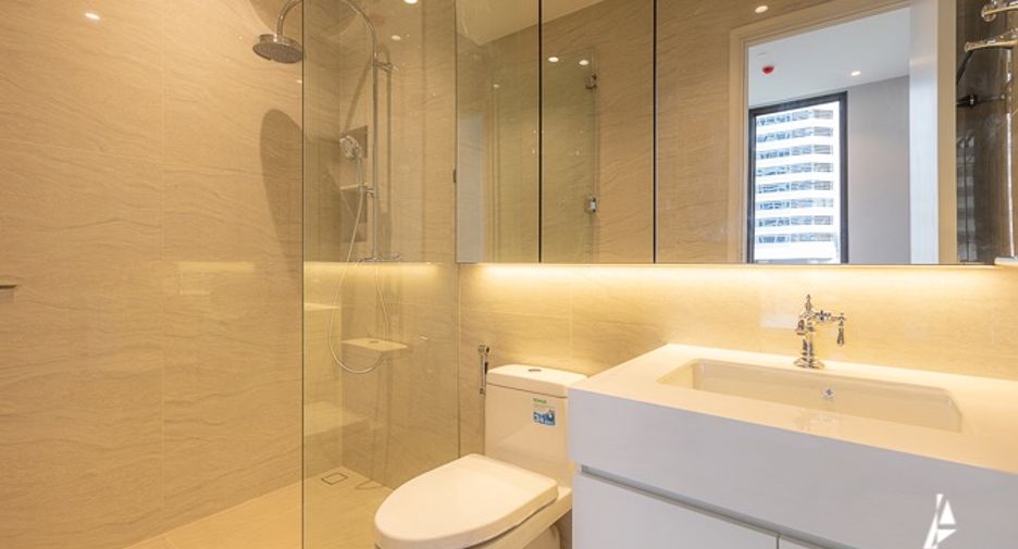 For sale 2 bedrooms condo in Pathum Wan, Bangkok