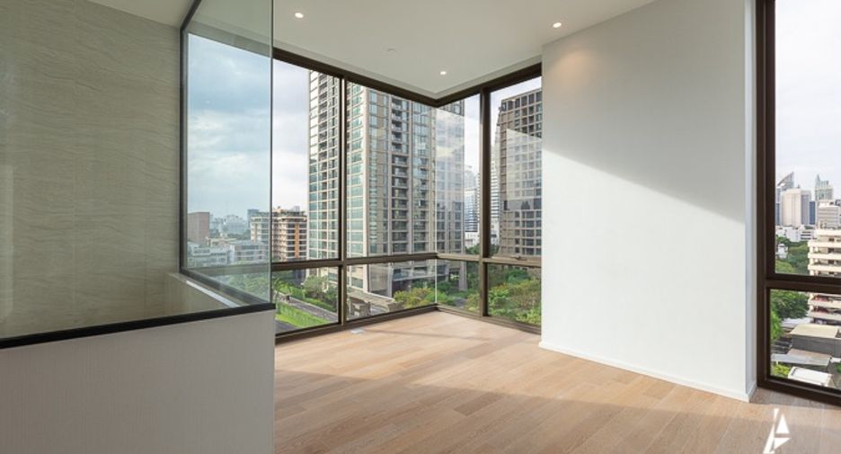 For sale 2 bedrooms condo in Pathum Wan, Bangkok