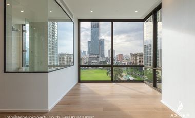 For sale 2 bed condo in Pathum Wan, Bangkok