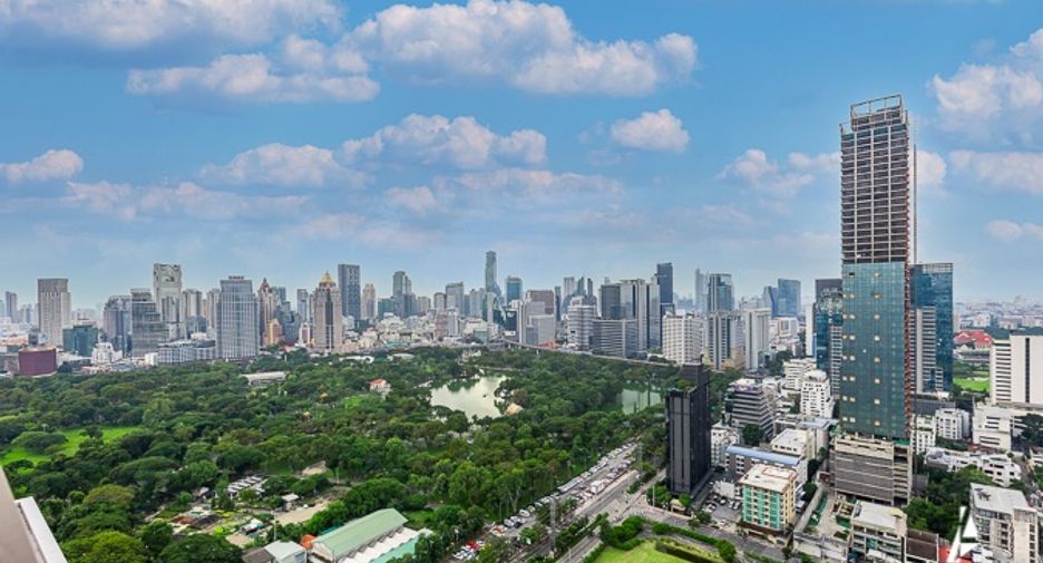 For sale 2 bedrooms condo in Pathum Wan, Bangkok