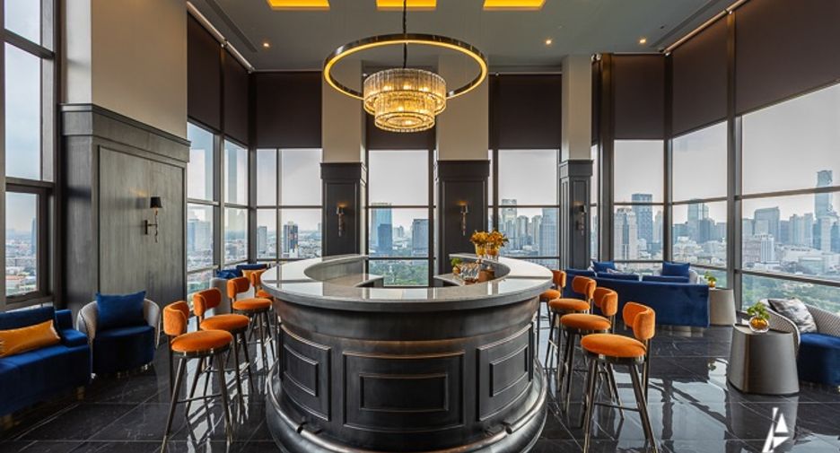 For sale 2 bedrooms condo in Pathum Wan, Bangkok