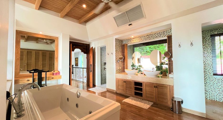 Villa en venta de 8 habitaciones en Kathu, Phuket