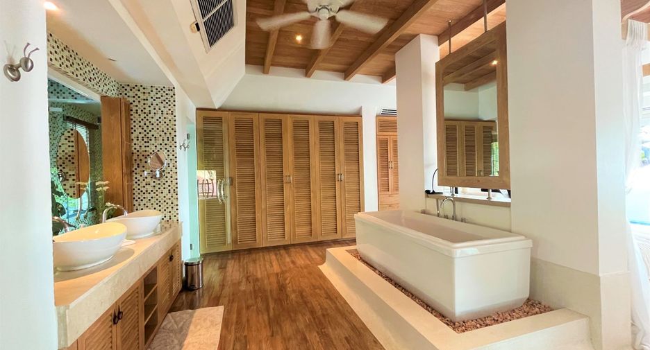 Villa en venta de 8 habitaciones en Kathu, Phuket