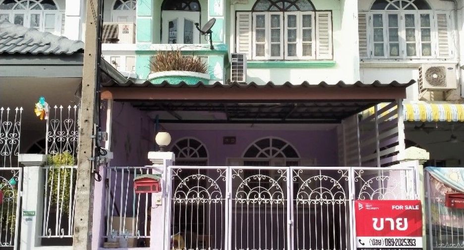 For sale 3 Beds townhouse in Bang Khen, Bangkok