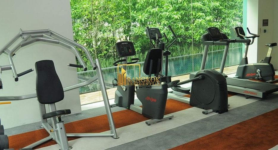 For rent 2 bedrooms condo in Watthana, Bangkok