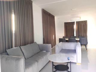 出租 3 卧室 独立屋 在 Lat Krabang, 曼谷