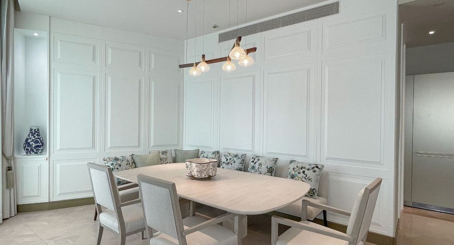 For sale 3 bed condo in Khlong San, Bangkok