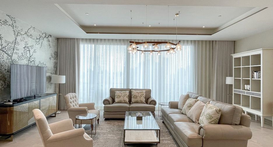 For sale 3 bed condo in Khlong San, Bangkok