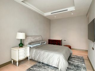 For sale 3 bed condo in Khlong San, Bangkok