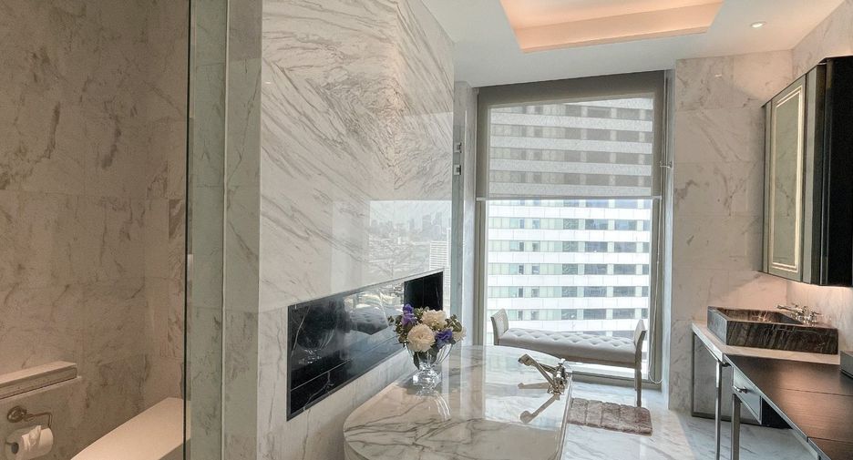 For sale 3 bed condo in Khlong San, Bangkok