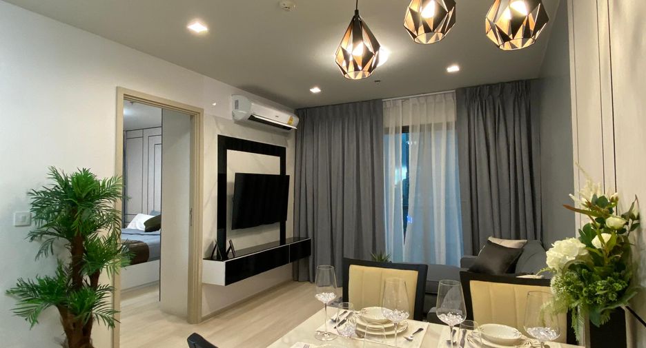 For rent 2 bed condo in Pathum Wan, Bangkok