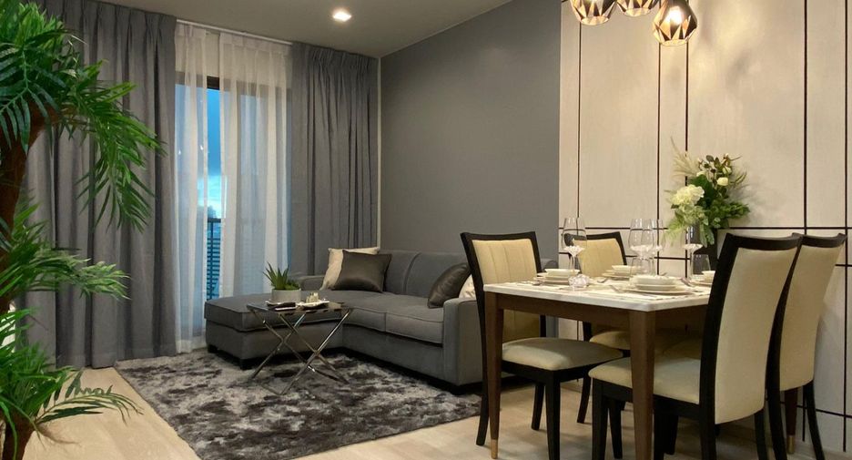 For rent 2 bed condo in Pathum Wan, Bangkok