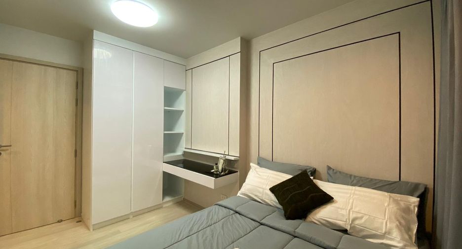 For rent 2 bed condo in Pathum Wan, Bangkok