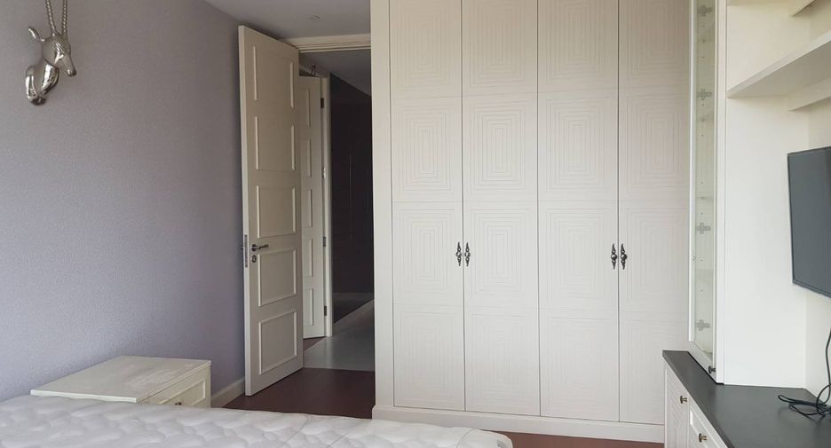 For rent 2 ベッドルーム condo in Pathum Wan, Bangkok