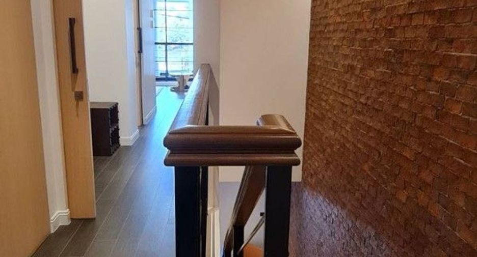For sale 4 bedrooms condo in Watthana, Bangkok