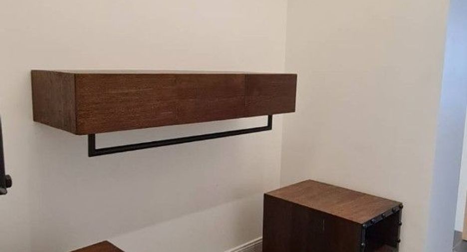For sale 4 bedrooms condo in Watthana, Bangkok