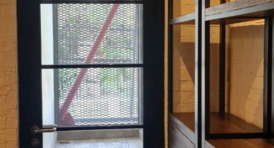 For sale 4 bedrooms condo in Watthana, Bangkok