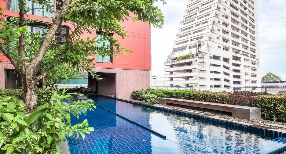 For sale 1 Beds condo in Phaya Thai, Bangkok