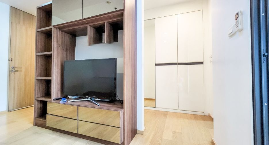 For sale 1 Beds condo in Phaya Thai, Bangkok