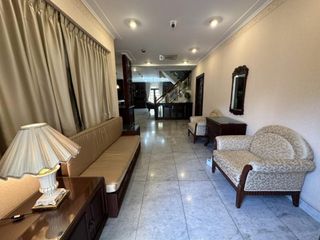 Casa en alquiler de 5 habitaciones en Sathon, Bangkok