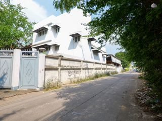 For sale warehouse in Mueang Samut Prakan, Samut Prakan