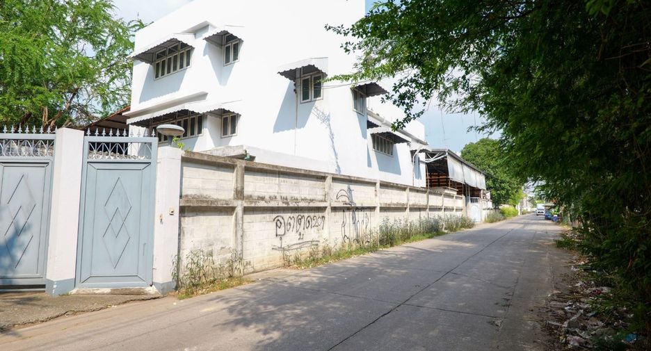 For sale warehouse in Mueang Samut Prakan, Samut Prakan